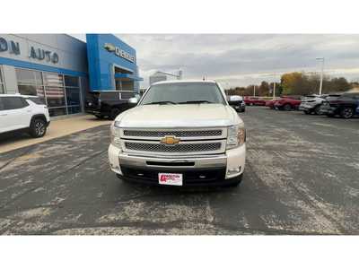2013 Chevrolet 1500 Crew Cab, $8995. Photo 3
