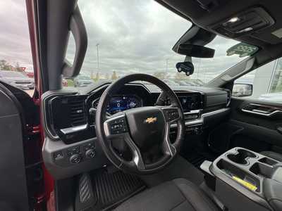 2022 Chevrolet 1500 Crew Cab, $35995. Photo 10