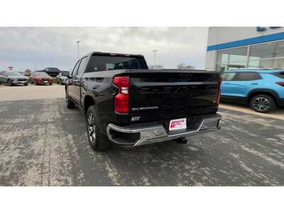 2023 Chevrolet 1500 Crew Cab, $39995. Photo 7