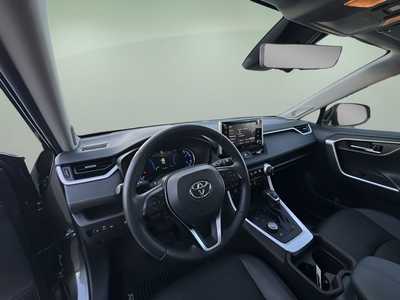 2020 Toyota RAV4, $28995. Photo 10