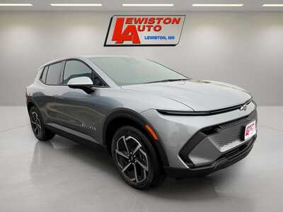 2026 Chevrolet Equinox, $35495. Photo 2