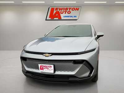 2026 Chevrolet Equinox, $35495. Photo 3