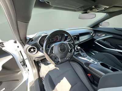 2018 Chevrolet Camaro, $15995. Photo 10