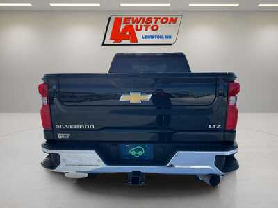 2022 Chevrolet 3500 Crew Cab, $52995. Photo 12