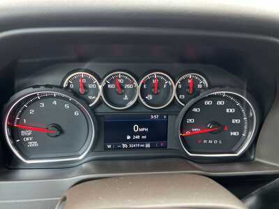 2019 Chevrolet 1500 Crew Cab, $34495. Photo 11