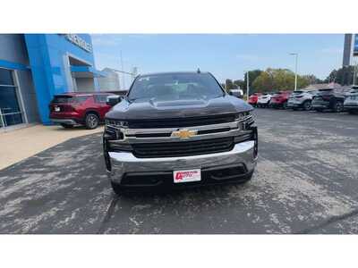 2019 Chevrolet 1500 Crew Cab, $34495. Photo 3