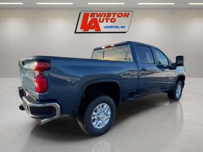 2026 Chevrolet 3500 Crew Cab, $71830. Photo 5