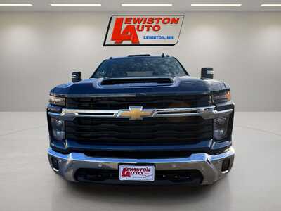 2026 Chevrolet 3500 Crew Cab, $71830. Photo 9