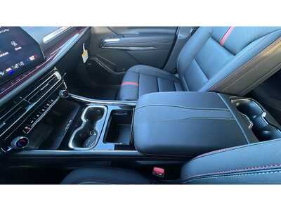 2026 Chevrolet Traverse, $59215. Photo 12