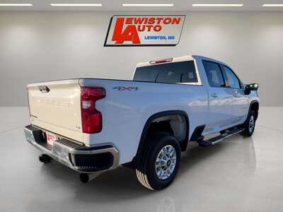 2025 Chevrolet 2500 Crew Cab, $59995. Photo 5