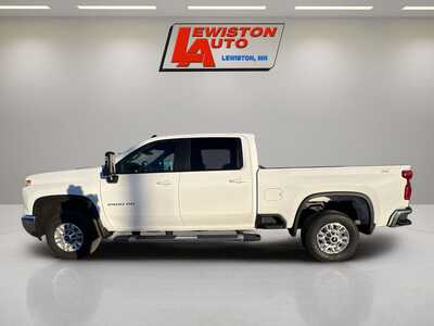 2025 Chevrolet 2500 Crew Cab, $59995. Photo 9