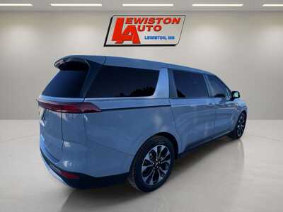 2024 Kia Carnival, $32995. Photo 5