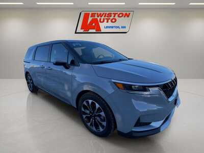 2024 Kia Carnival, $32995. Photo 7