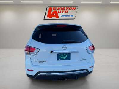 2014 Nissan Pathfinder, $8495. Photo 4