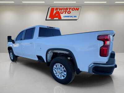 2022 Chevrolet 1500 Crew Cab, $41995. Photo 3