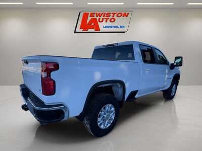 2022 Chevrolet 1500 Crew Cab, $41995. Photo 5
