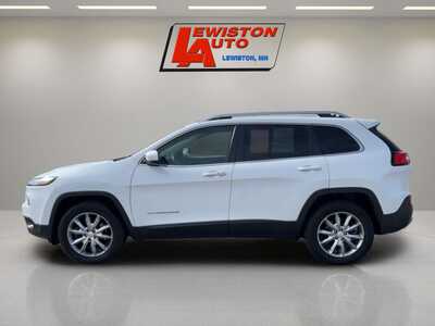 2018 Jeep Cherokee, $8995. Photo 2