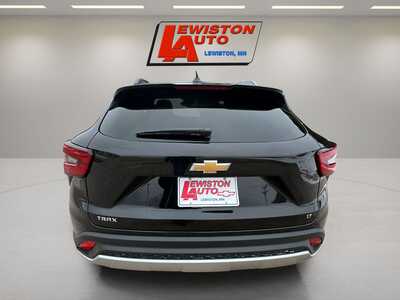 2026 Chevrolet Trax, $25885. Photo 12