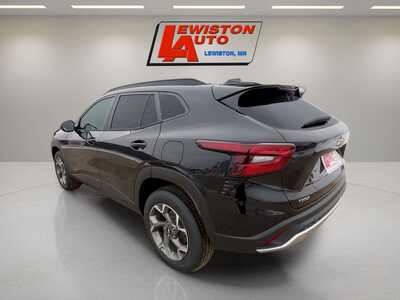 2026 Chevrolet Trax, $25885. Photo 3