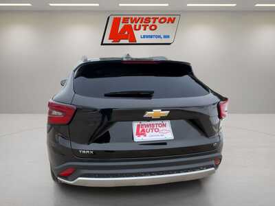 2026 Chevrolet Trax, $25885. Photo 4