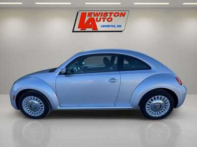 2015 Volkswagen Beetle, $10995. Photo 2