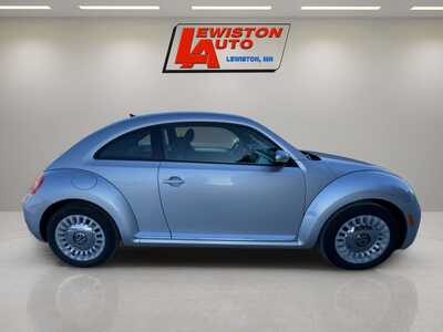 2015 Volkswagen Beetle, $10995. Photo 6