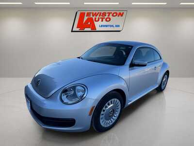 2015 Volkswagen Beetle, $10995. Photo 1