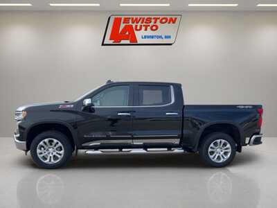 2022 Chevrolet 1500 Crew Cab, $41695. Photo 2