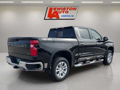 2022 Chevrolet 1500 Crew Cab, $41695. Photo 5