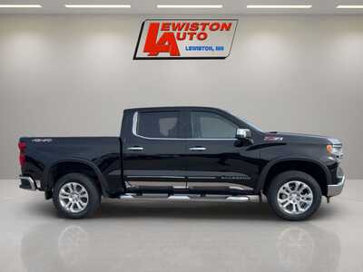 2022 Chevrolet 1500 Crew Cab, $41695. Photo 6