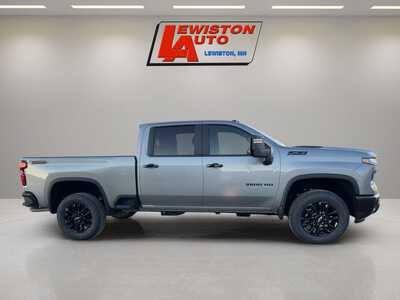 2026 Chevrolet 3500 Crew Cab, $66585. Photo 6