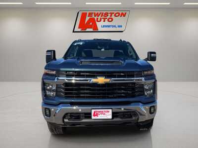 2025 Chevrolet 3500 Crew Cab, $56995. Photo 8