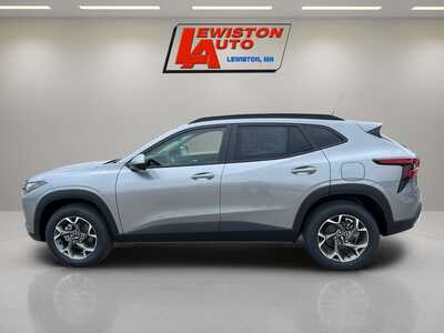 2026 Chevrolet Trax, $25885. Photo 10