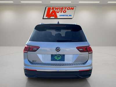 2023 Volkswagen Tiguan, $22995. Photo 12