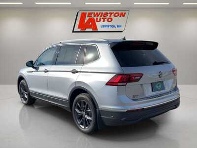 2023 Volkswagen Tiguan, $22995. Photo 3