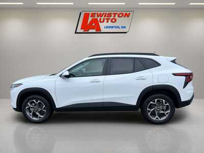 2026 Chevrolet Trax, $25885. Photo 10