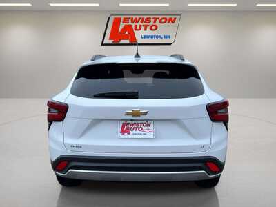 2026 Chevrolet Trax, $25885. Photo 12