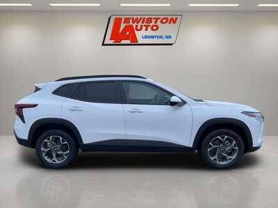 2026 Chevrolet Trax, $25885. Photo 6
