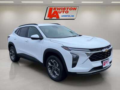 2026 Chevrolet Trax, $25885. Photo 7