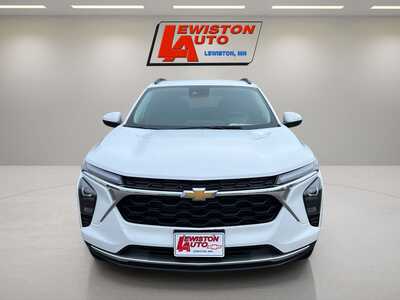 2026 Chevrolet Trax, $25885. Photo 9