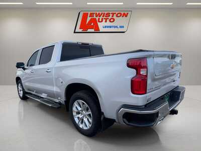 2022 Chevrolet 1500 Crew Cab, $39995. Photo 3