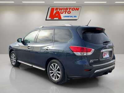 2015 Nissan Pathfinder, $3995. Photo 3