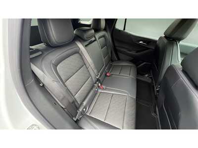 2026 Chevrolet Equinox, $35365. Photo 11