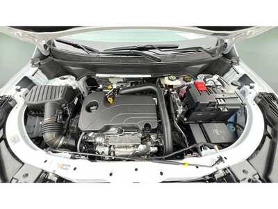 2026 Chevrolet Equinox, $35365. Photo 9