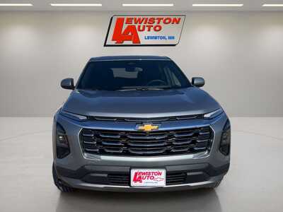 2026 Chevrolet Equinox, $30045. Photo 8