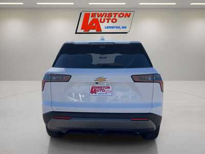 2026 Chevrolet Equinox, $35040. Photo 4