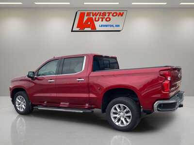 2022 Chevrolet 1500 Crew Cab, $40995. Photo 3