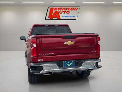 2022 Chevrolet 1500 Crew Cab, $40995. Photo 4