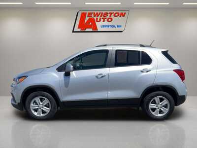 2022 Chevrolet Trax, $19995. Photo 2