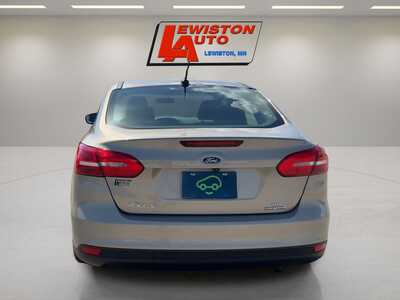 2015 Ford Focus, $7995. Photo 4